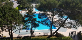 Flat for 5 in a residence with 12 pools